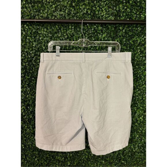 Vineyard Vines Blue and White Striped On the Go Shorts Size 34 - Picture 2 of 3